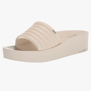 Umi Cream Platform Slide Sandals